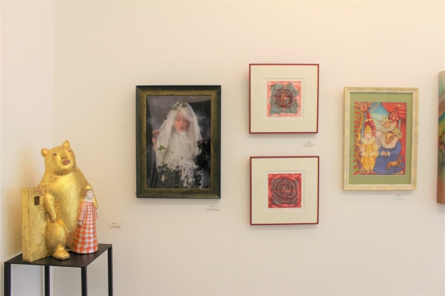 MeimuArt's tweet image. 2018年の藝大女子会展の様子です。

#contemporaryart #artwork 
#StructuralColor #abstract

#現代アート
#アート好きな人と繋がりたい
#絵描きさんと繋がりたい
#私の個性はきっと誰かにささる
#三億アカウントの中から私を発掘してください
#みんなで楽しむTwitter展覧会
#芸術同盟　#芸術の輪