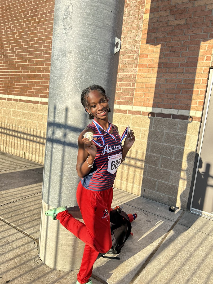 Going to state in the 100h &amp; 4x2 #stateboundddd