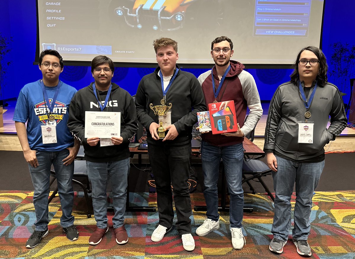RegionOneESC's tweet photo. 🏆 @RGVVanguard Rembrandt Secondary seized victory in our #RegionOneEsports @RocketLeague tournament!

The winners defeated @edcouchelsa_isd and walked away with a new Nintendo Switch, a copy of Super Smash Bros. and the opportunity to compete in @playvs  Esports tournaments. https://t.co/a1KHYnDvqw