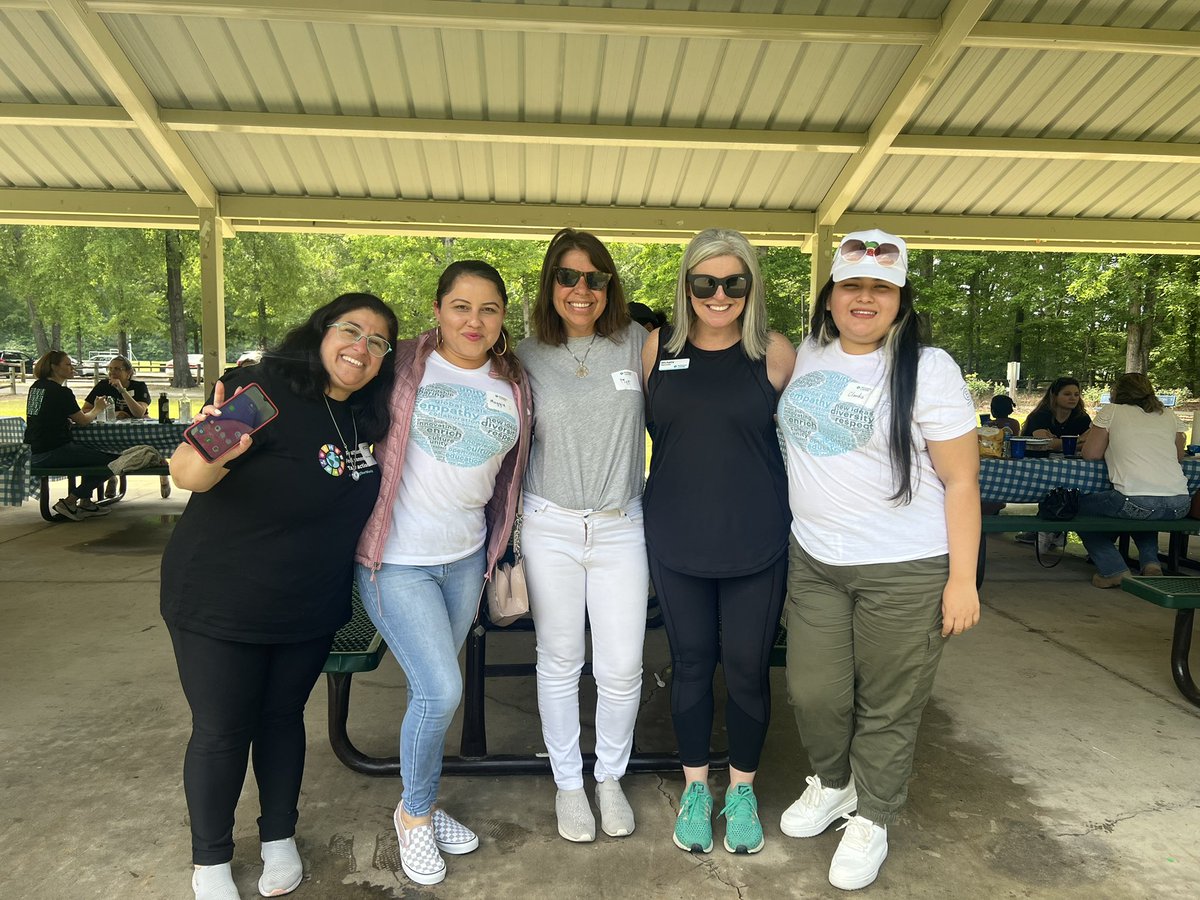 MargaritAlva7's tweet photo. It was nice to see new people and known faces. Thanks @ParticipateLrng @MicheleMacumber for this great Saturday. 🇺🇸🇲🇽🇨🇦🇭🇳🇦🇷🇨🇱 #unitingourworld  @ClaudiaC9621 @LucyFColucci https://t.co/1kVsE9CAwf
