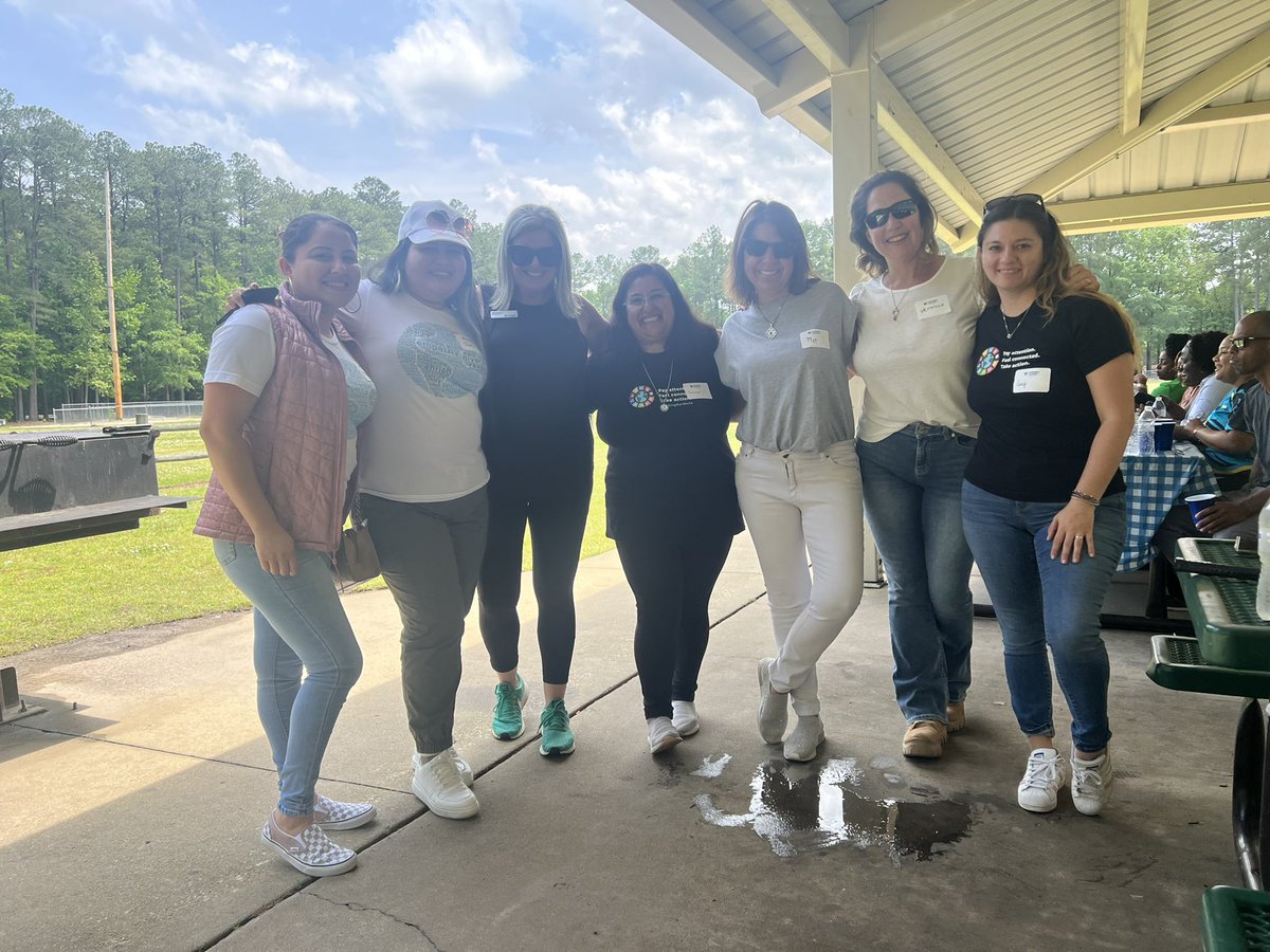 MargaritAlva7's tweet photo. It was nice to see new people and known faces. Thanks @ParticipateLrng @MicheleMacumber for this great Saturday. 🇺🇸🇲🇽🇨🇦🇭🇳🇦🇷🇨🇱 #unitingourworld  @ClaudiaC9621 @LucyFColucci https://t.co/1kVsE9CAwf