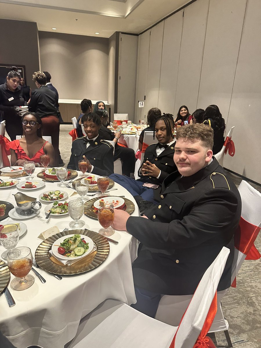 Michaeldmc1911's tweet photo. Exciting night at the JROTC Gala with the amazing support of the DHS admin team! Our cadets were on fire, showcasing their leadership and talent. https://t.co/JOUHX5B2wz