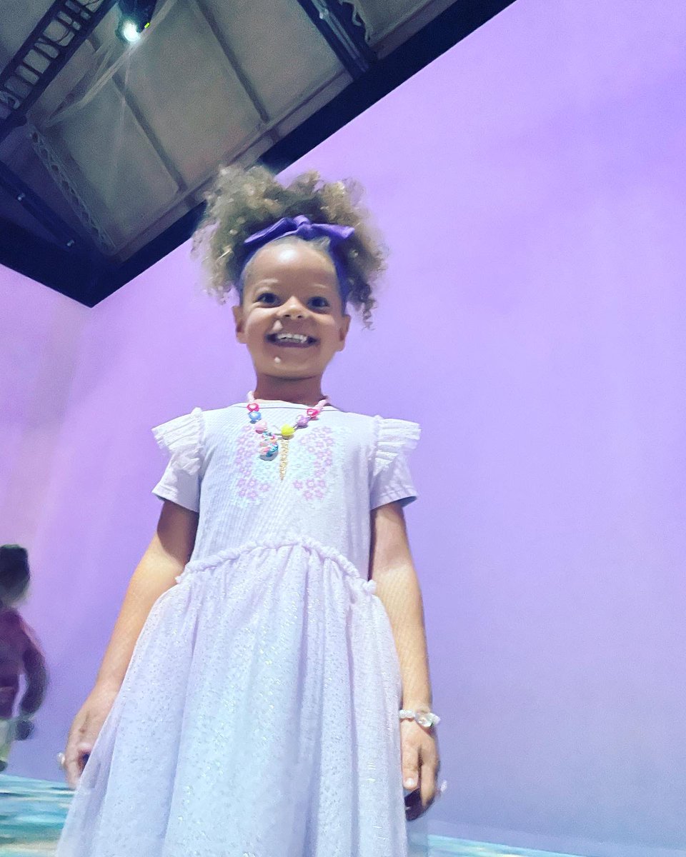 TravisThomasExp's tweet photo. My Baby Girl Turned 4 Today And She Is Obsessed With Being A Princess 👑 But I Make Sure To Tell Her Everyday That Her Fathers Life Is A Fairy Tale Because Of Her ❤️#letsgocam #girldad #travisthomasexperience #letsgocolt https://t.co/tOawDedORf