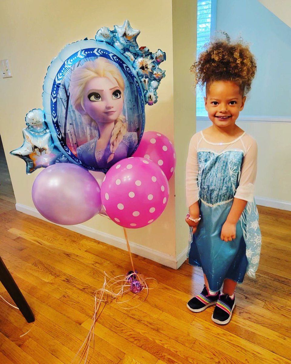 TravisThomasExp's tweet photo. My Baby Girl Turned 4 Today And She Is Obsessed With Being A Princess 👑 But I Make Sure To Tell Her Everyday That Her Fathers Life Is A Fairy Tale Because Of Her ❤️#letsgocam #girldad #travisthomasexperience #letsgocolt https://t.co/tOawDedORf