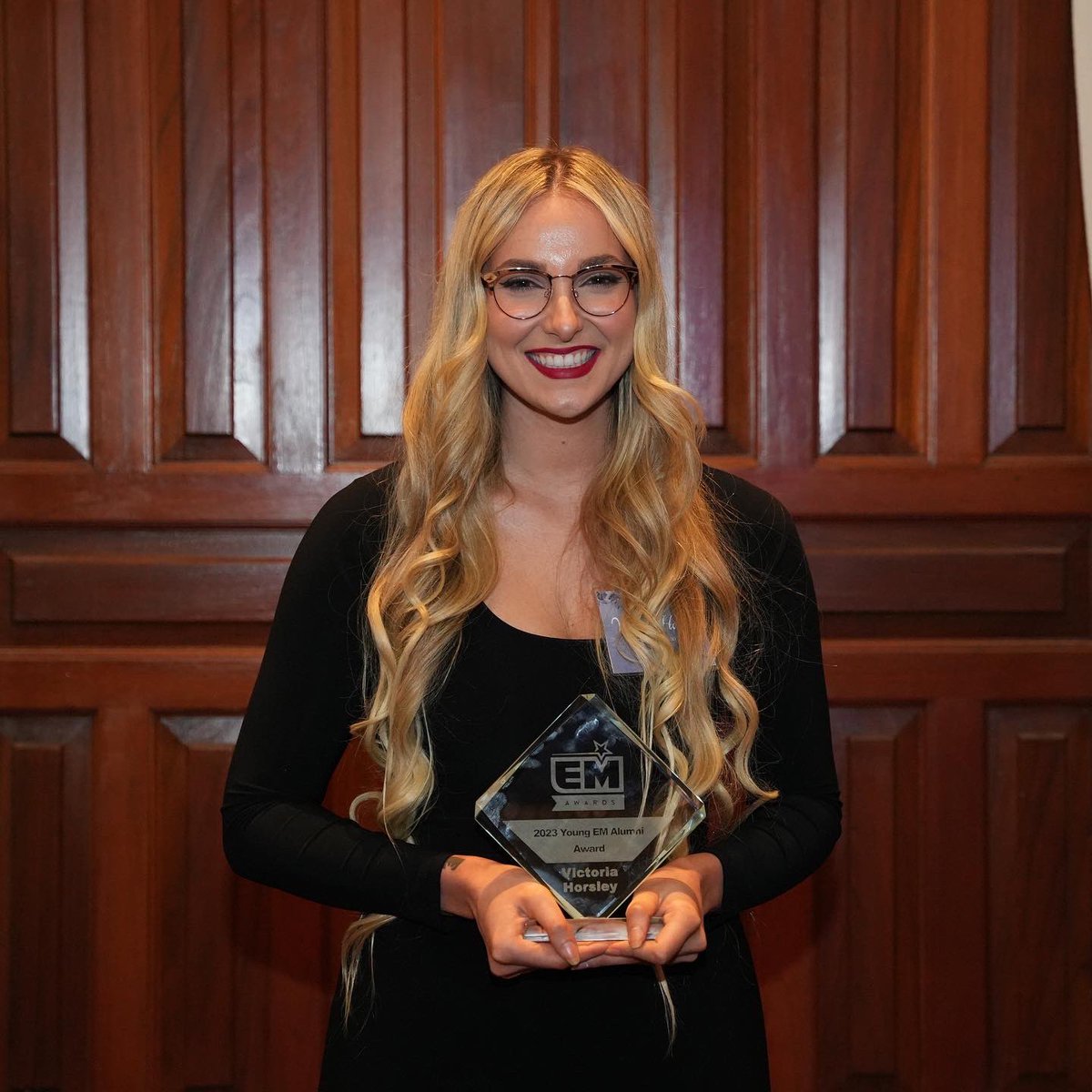 The 2023 EM Young Alumni Awards goes to Victoria Horsley!🦋

She is the global competition manager for VALORANT at Riot Games. VALORANT is one of the largest esports properties in the world!

Congrats, Victoria!💐