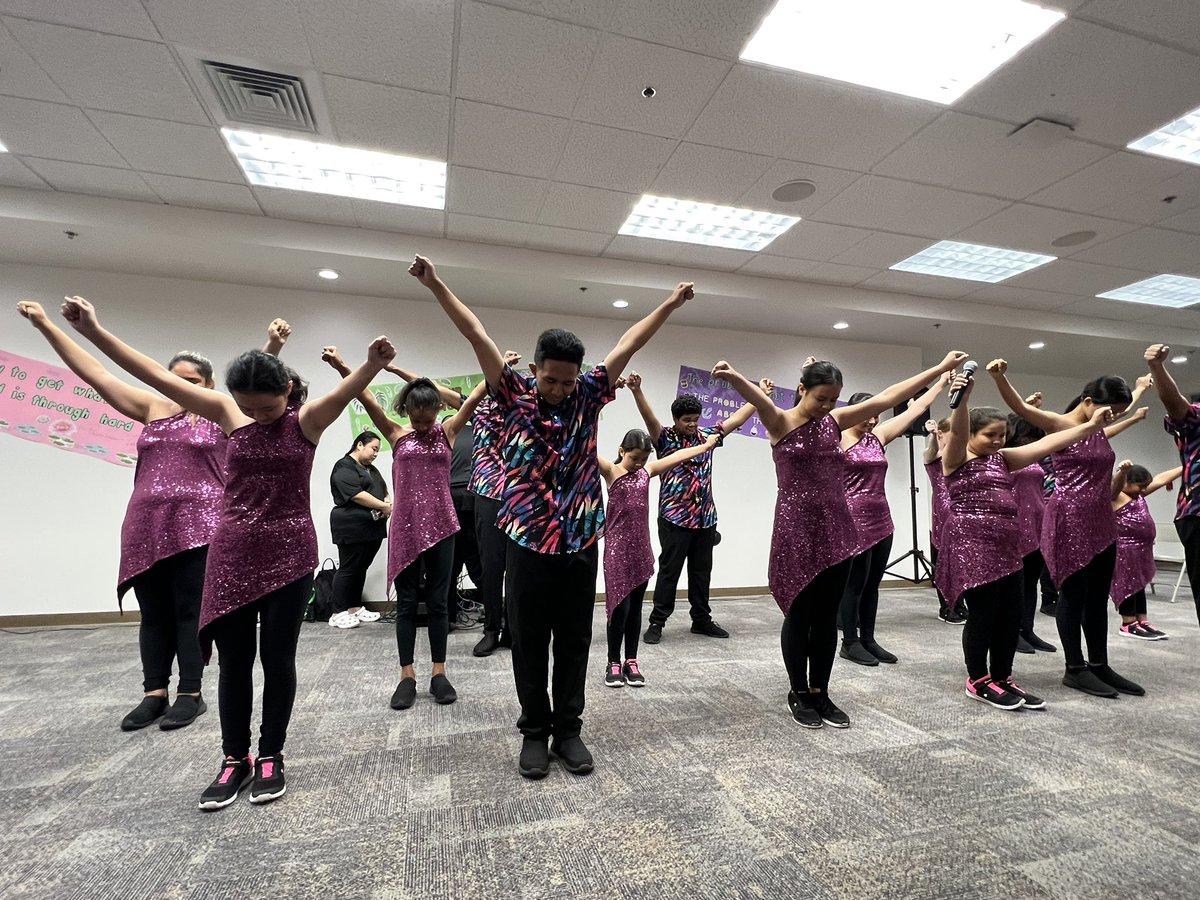 jamietak's tweet photo. Excellent lunch entertainment by NPAC!!! Mahalo to past Milken Award Winner Robin Kitsu for continuing this program for students on the west side! @nyapa https://t.co/FwjUcd31FJ
