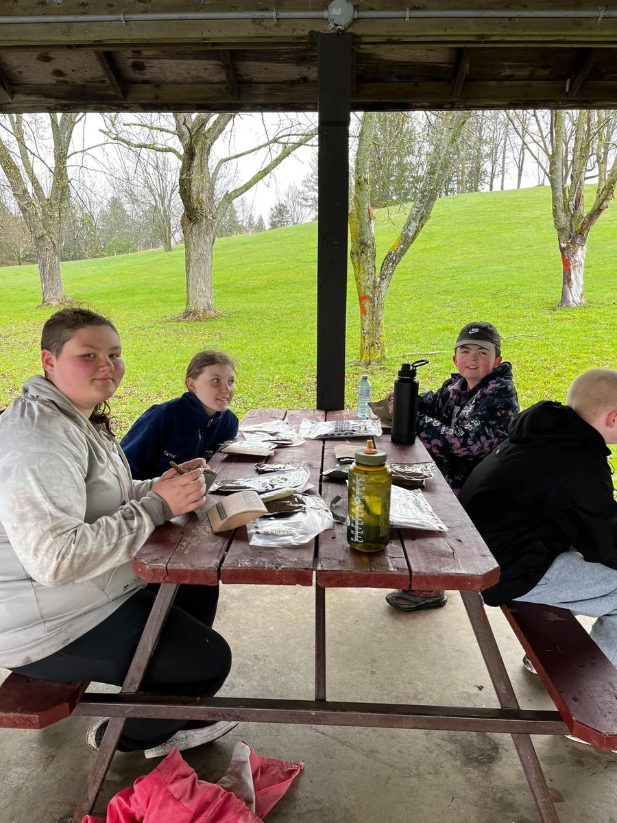 329RCACC's tweet photo. Op INTREPID SERPENT is underway!
A little rain didn’t stop us. The cadets got an introduction to canoeing & hiking, Biv sites & had some down time for MREs & sports.
We’ll end the evening with a night nav & marshmallows on the fire.
#329Proud #329HealthySafeEngaged https://t.co/9tM81jXc5M