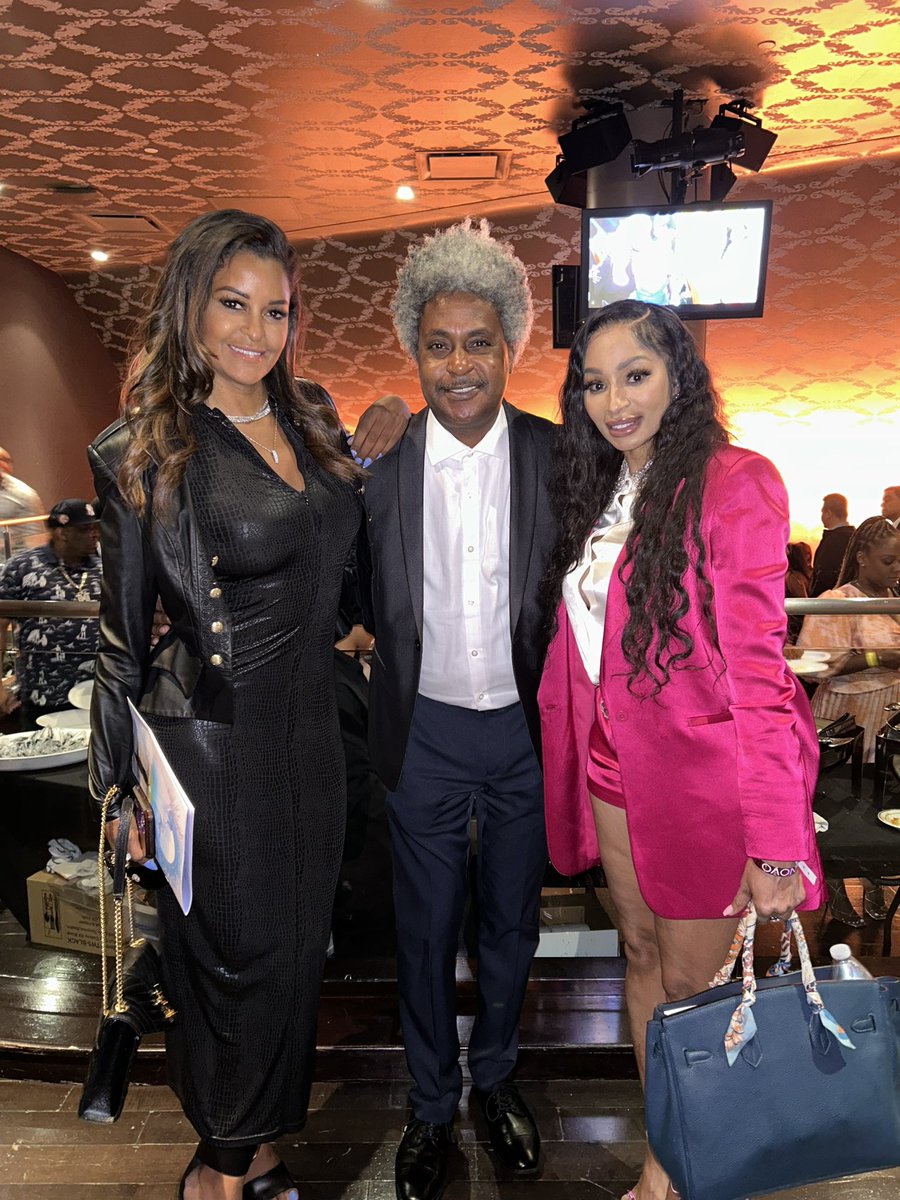 herbtheentspec's tweet image. Celebrating the life of @mssunray. Such a beautiful service to remember her, keep her in our hearts and on our minds. @claudiajordan  @iamkarlieredd #kitchie #tmt #floydmayweather #team #sweet #caring #spirit