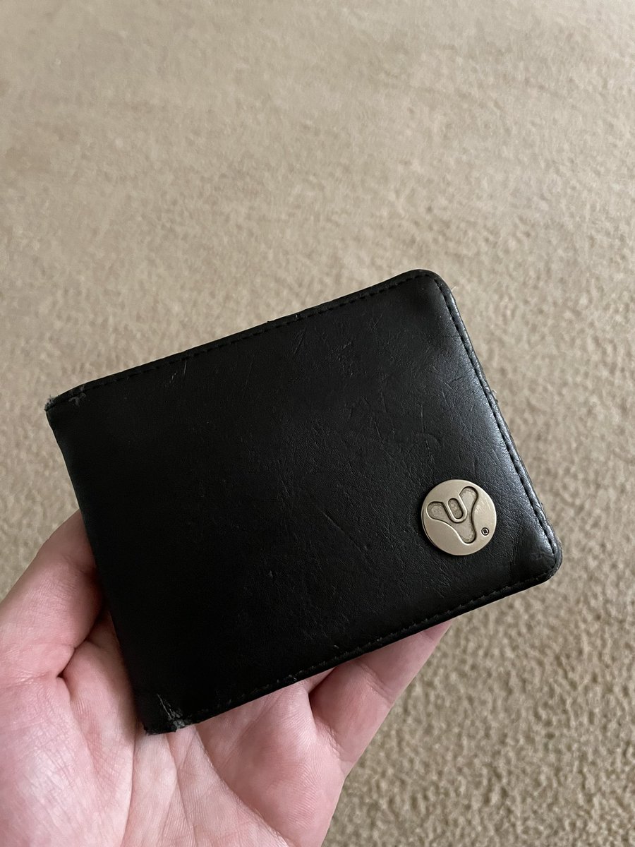 LUCKYY10P tweet media