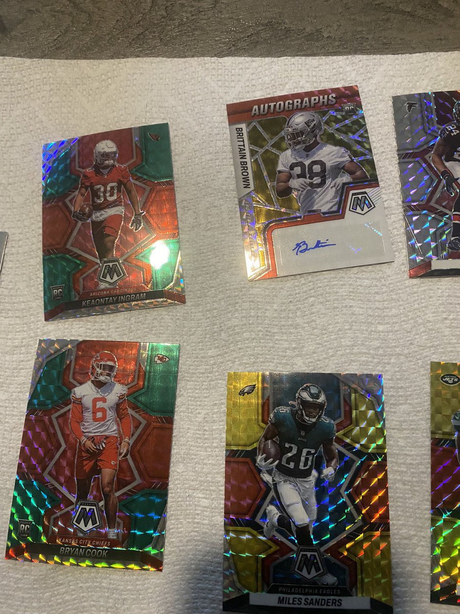 CardsNAutos's tweet photo. Kirk Cousins Peacock + 2 LE/80 pulls !

Fun Box

#PaniniMosaic #KirkCousins 

@CardPurchaser https://t.co/lXxD4WsI4G