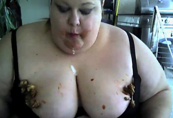 🆕Tease of my new video! 📽  💗Messy, wet, noisy, sloppy face stuffing🍓   👉https://t.co/tt25jrCkOt👈  @faphousecom<a href="/tag/brunette"class="tags"><span>#brunette</span></a><a href="/tag/ssbbw"class="tags"><span>#ssbbw</span></a><a href="/tag/amateur"class="tags"><span>#amateur</span></a><a href="/tag/bellyfetish"class="tags"><span>#bellyfetish</span></a><a href="/tag/foodf"class="tags"><span>#foodf</span></a>