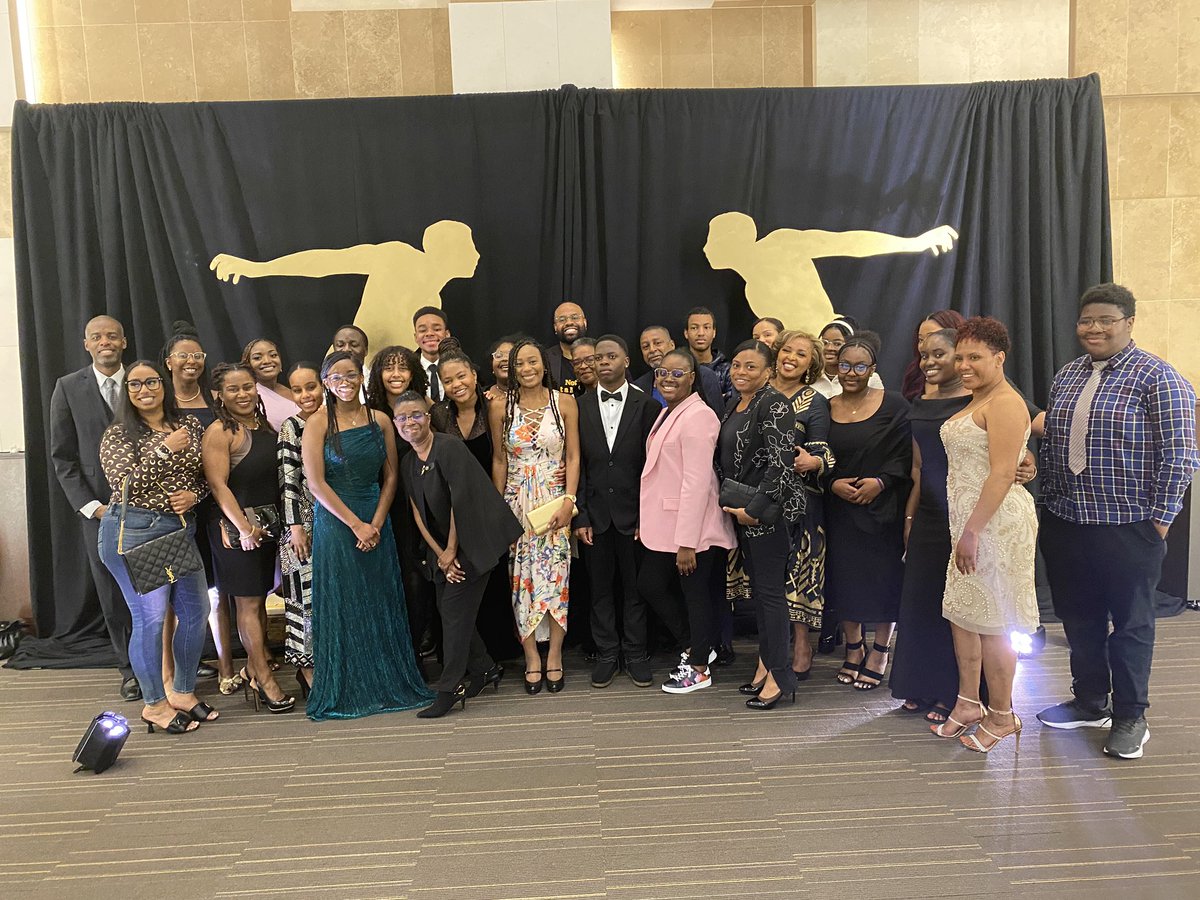 tdsb_cebsa's tweet photo. We are at the 41st Harry Jerome Awards! 

Such an amazing experience to be able to celebrate with our students, staff and all the talented award winners.

@TheBBPA 
#tdsbcebsa #tdsb https://t.co/mm9rKbyvDz