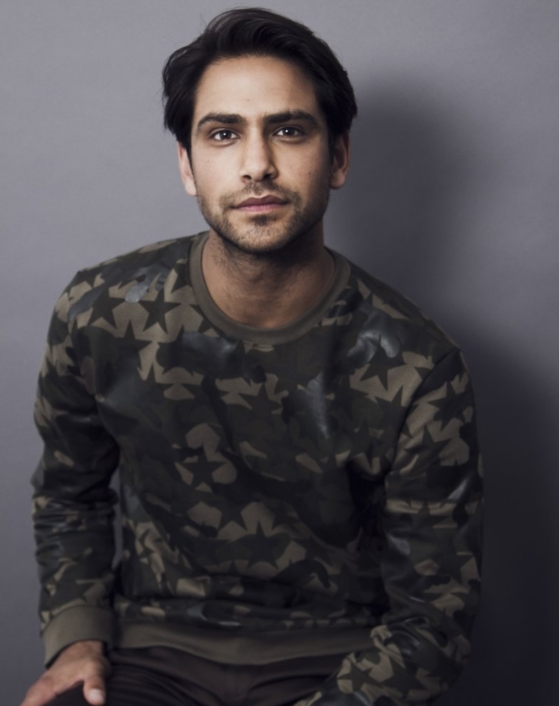 JuttaFreudig's tweet photo. #MusketeersEurope Ok, I think I know why fans love #LukePasqualino #lucapasqualino 😍🔥❤️ in this #Camouflage look.... #ElvisHarte #OurGirl - Photos taken 2023 #Rivals set - 2018 #LakeDistrict #UK - 2016 photoshooting #PictureJournal https://t.co/CyxFMVi8Is