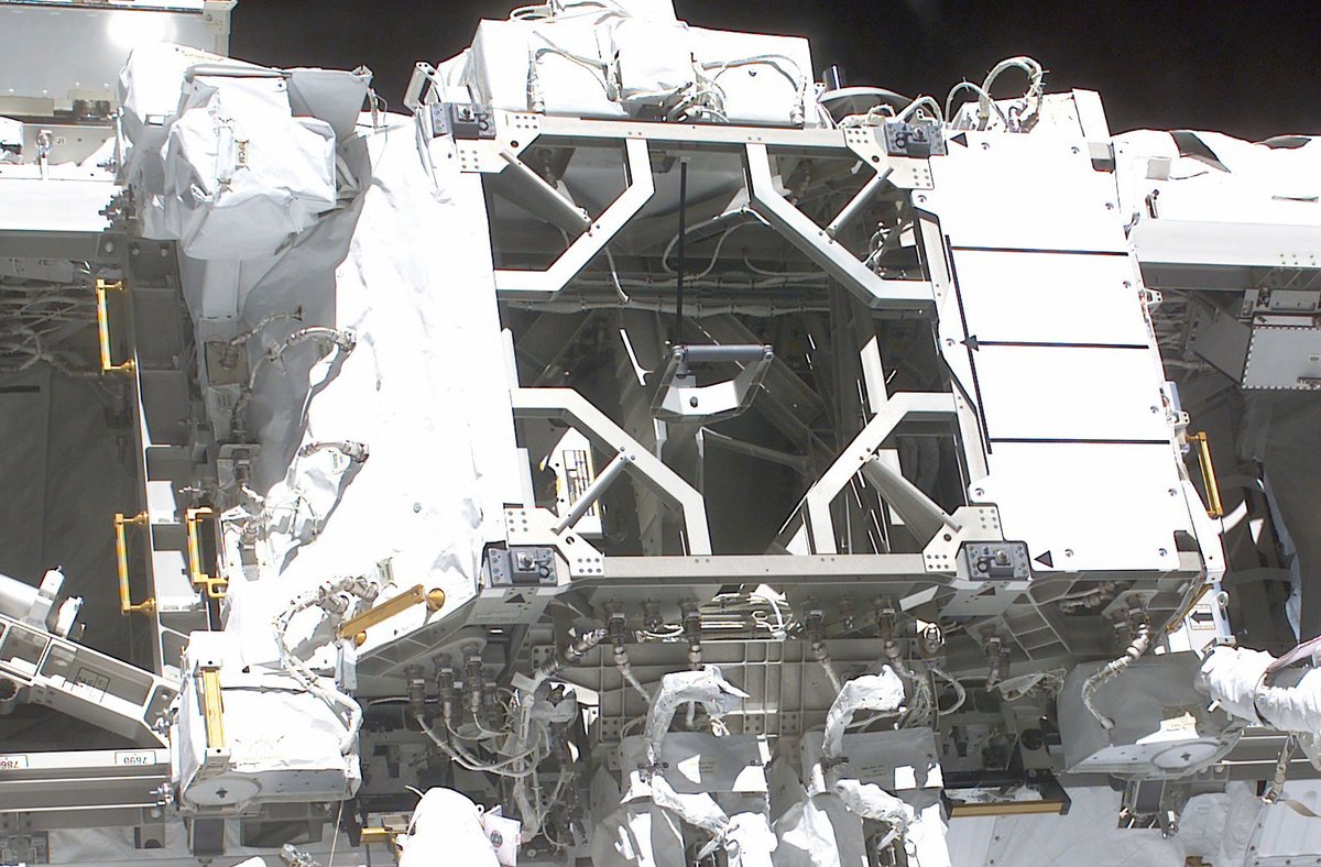 ISS Mimic tweet media