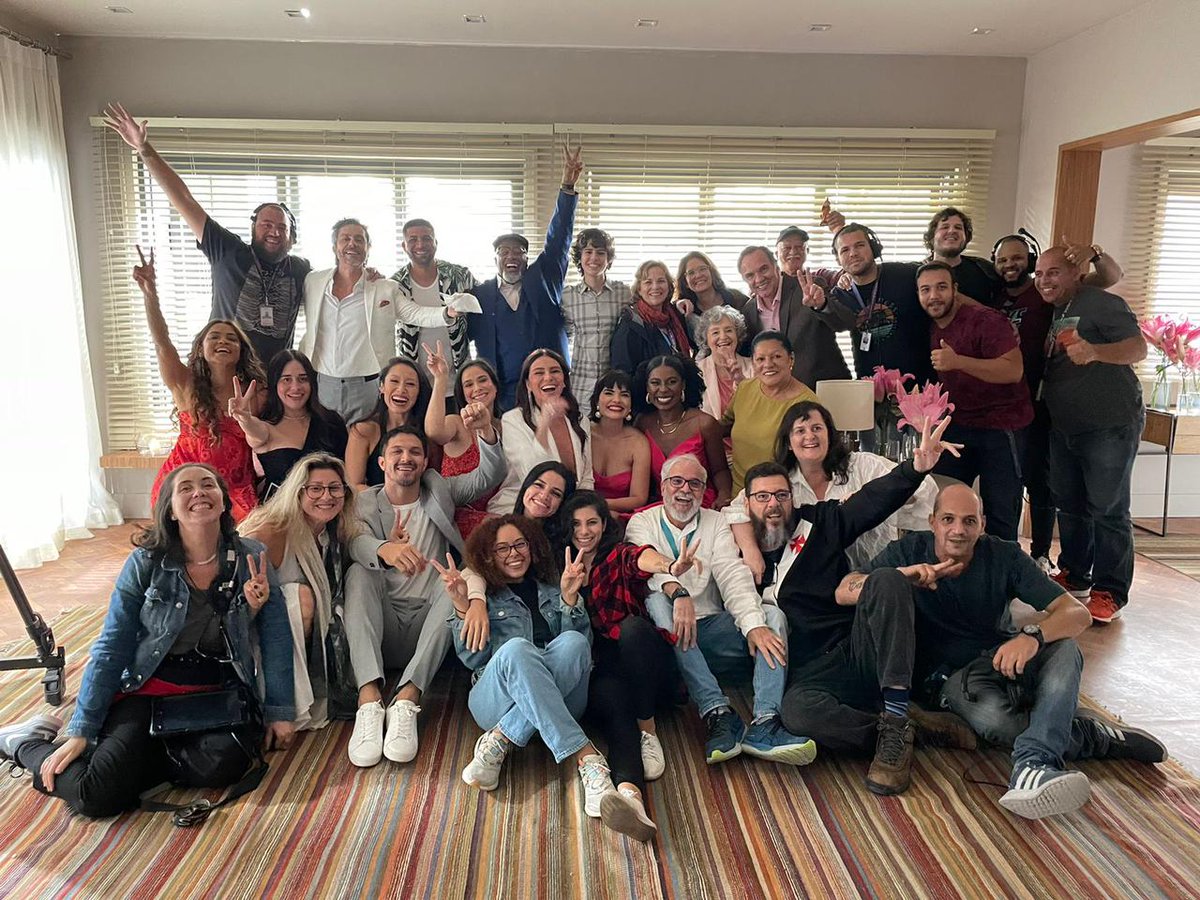 oficialuci's tweet photo. Equipe travessia vocês são maravilhosos ❤️❤️

#travessia https://t.co/nwCu0WX0jr