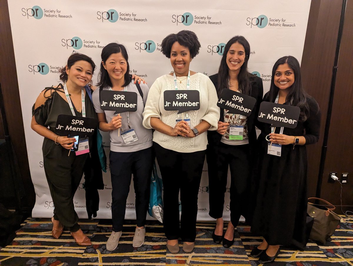 The first @junior_spr Networking Event event at <a href="/PASMeeting/">Pediatric Academic Societies</a> was a HUGE SUCCESS! Thanks to all the trainees who stopped by to hang out with us, meet other trainees, and learn more about <a href="/SocPedResearch/">SPR</a>! Shout-out to @LNolanMD, @JingshingWu and @marisurueda for organizing!