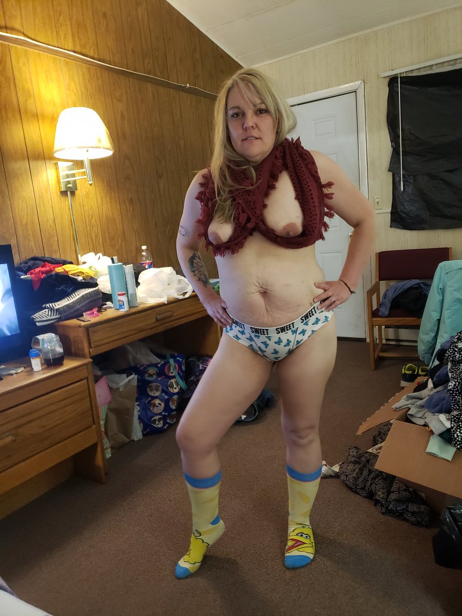 fun0one's tweet photo. @SexxxySoccerMom https://t.co/cHAA1vZgxh