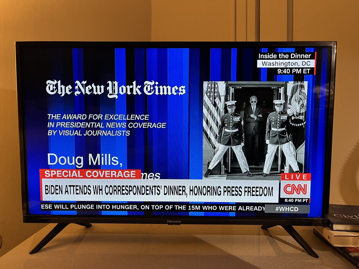 MauraFoley1's tweet photo. Congratulations ⁦@dougmillsnyt⁩ on the recognition! https://t.co/LgfvrgohEd