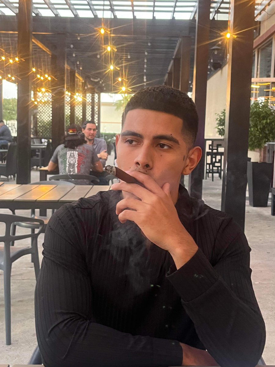 datbosslife21's tweet photo. Planning my next move. https://t.co/qlx5SjPqcb