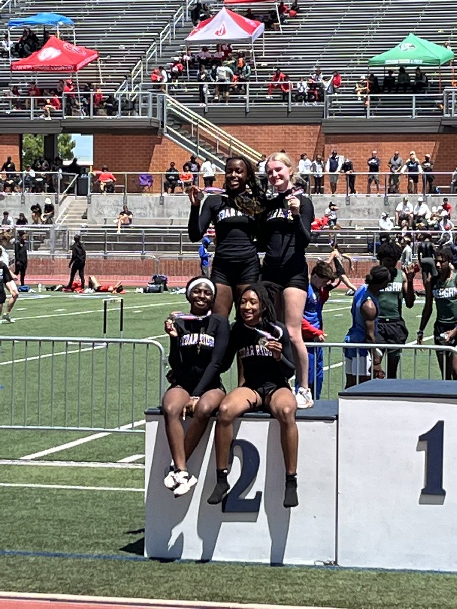 CR ladies 4x100 heading to STATE! (<a href="/FinleyGordon06/">Finley Gordon</a>, <a href="/KellyUfodiama/">Kelly Ufodiama</a>, McKenzie Rasmus-Ford, Sydnee Best)
