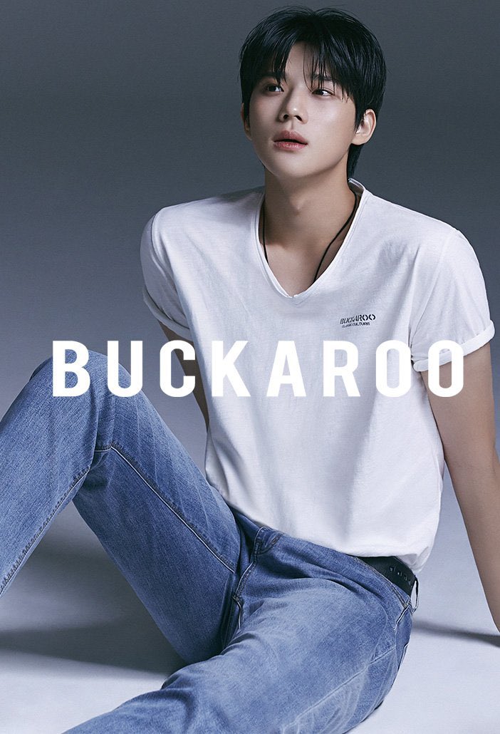 morningshine_id's tweet photo. 230430 Moon SangMin x Buckaroo promo pics

#MoonSangMin #문상민 https://t.co/hqvuPkuJsD