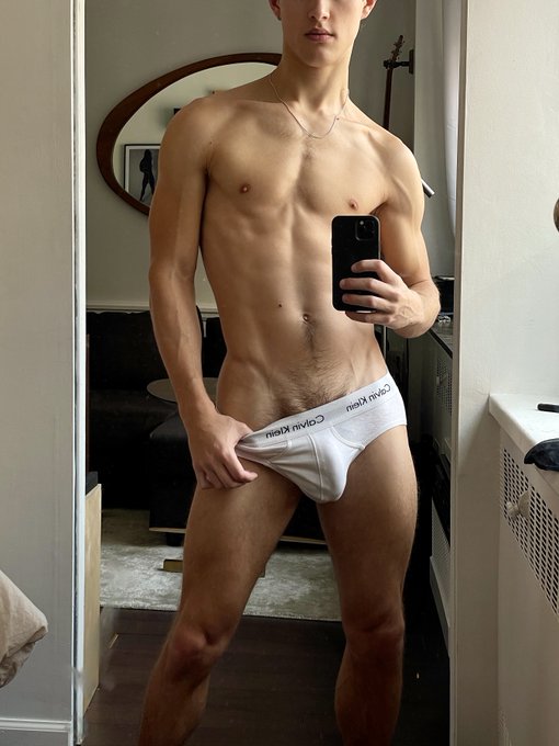 Watch Sean Ford's leaked NSFW photo on TwXstars