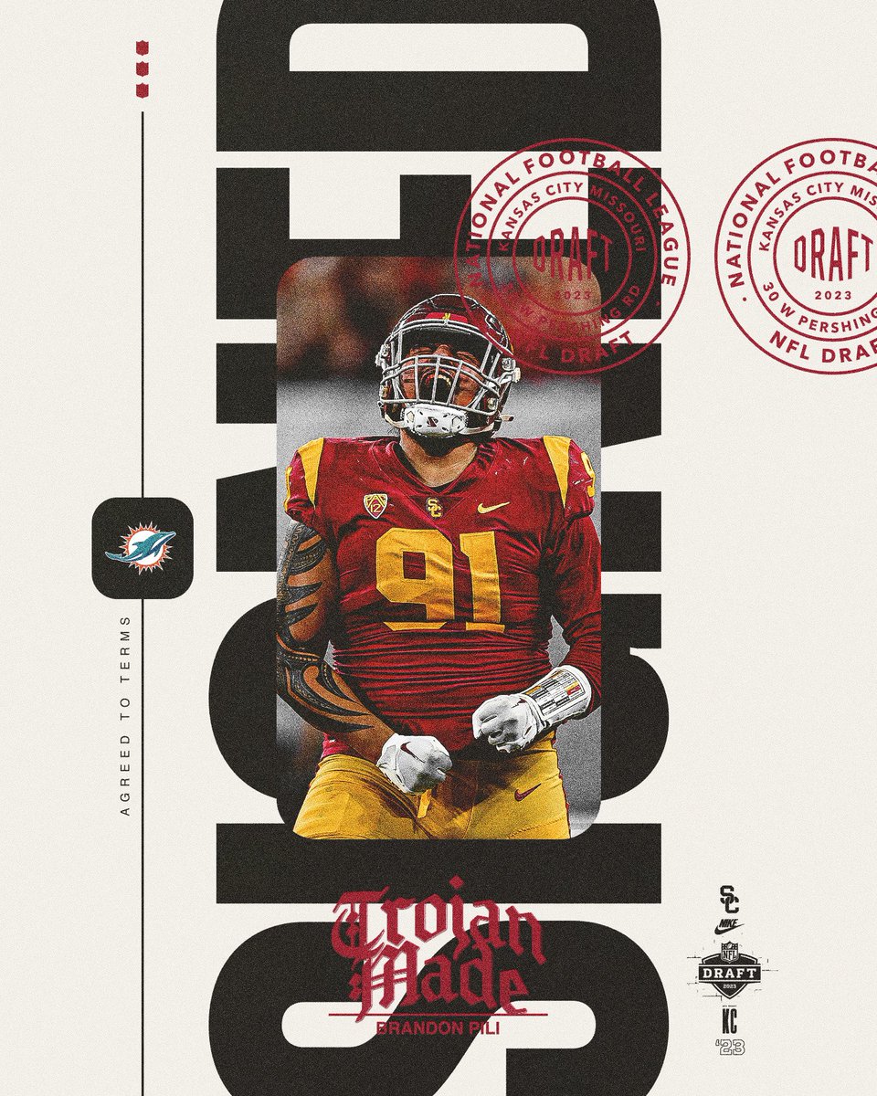uscfb's tweet image. ⚠️✍️✌️ — @BrandonPili has signed as a UDFA with the @MiamiDolphins!

#FinsUp  #TrojanMade