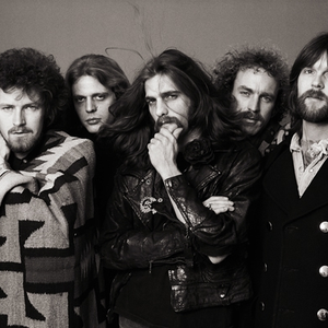 SlamminTunes's tweet image. Eagles - Heartache Tonight is now playing on goo.gl/q6rLF1 #EarlyShift #