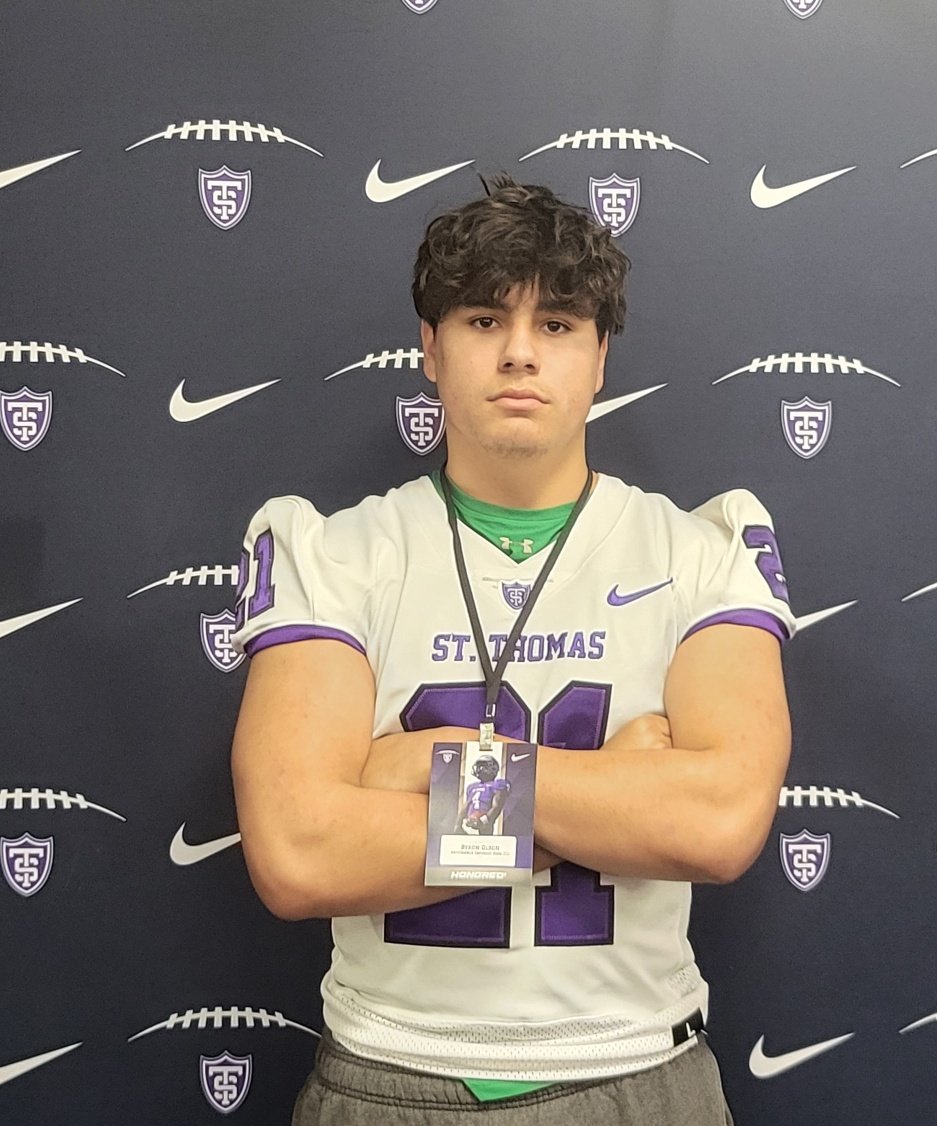 ByronOLSON12's tweet photo. Thanks to @UST_Football for the junior day invite! I had an amazing day learning about the people and program. I will be back for camp in the summer.@Coach_Caruso @kuchinski8 @CoachKubacki 
@Tyler_Plantz @CelticsFootball https://t.co/tc2e7LPZte