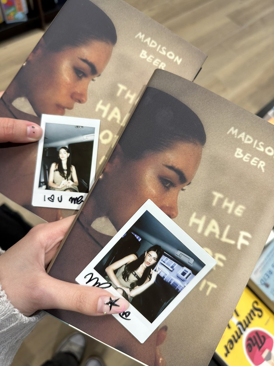 chaengels's tweet image. BABEEEE @madisonbeer so proud 🤍