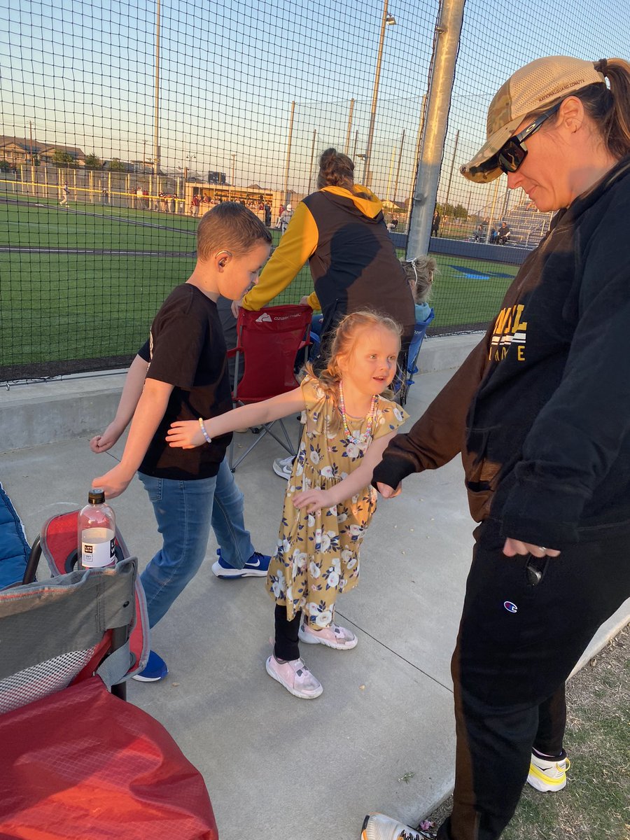 MemorialAcDec's tweet photo. Watching Memorial Baseball win another game! Go Warriors!
@2018Memorial 
#winthebattle
#memorialbaseball https://t.co/8Zua2hf7ug