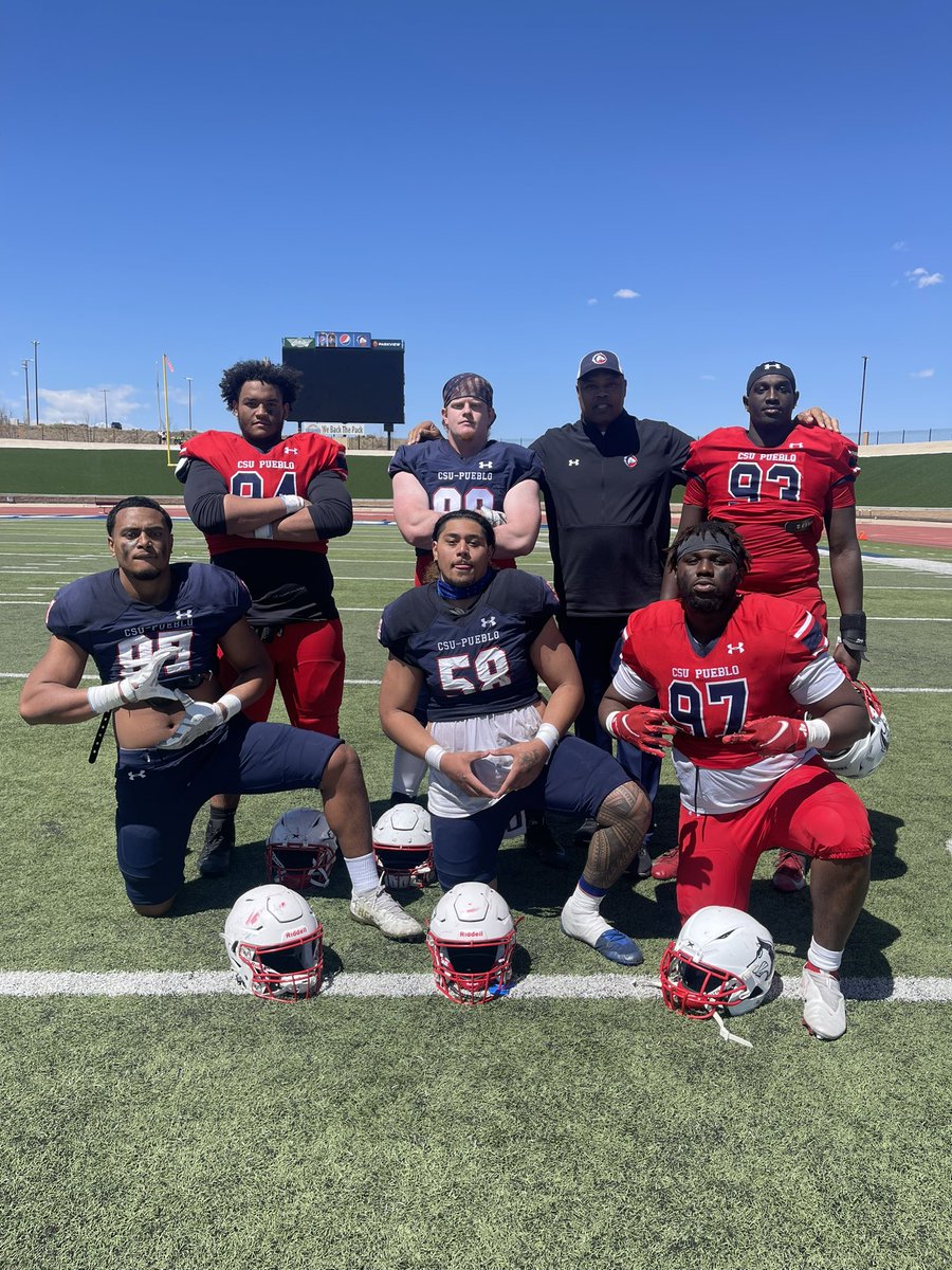 CoachSmith91's tweet photo. Outstanding group of young man, proud all you guys for coming together as a unit and embracing the process. Can’t wait to get back at it in the fall.#DL_Factory. #CsupDT’s https://t.co/2GCNdUkAJg