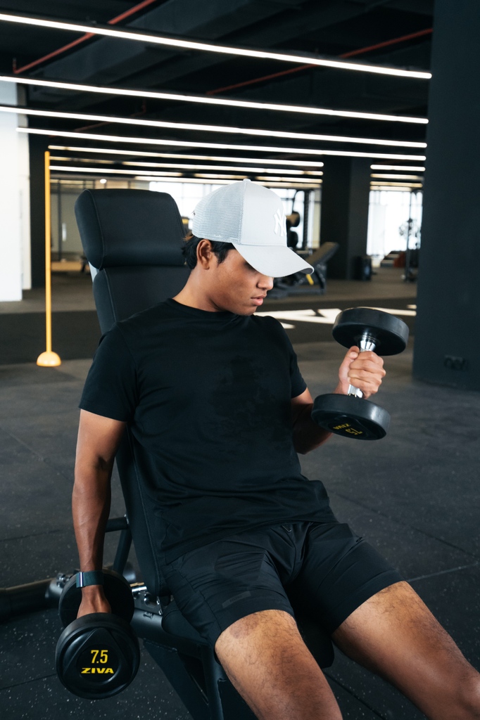 TeamRival_KL's tweet photo. Meet Danial Jazmi, a golfer who is constantly striving to be the best in the field. With his focus, dedication, and passion for the game, Danial is a true inspiration to any golfer looking to improve their skills.

#FitnessInspiration #RivalAthlete #TeamRival #BeTheBestOfYourself https://t.co/uHQGrVQV6Y