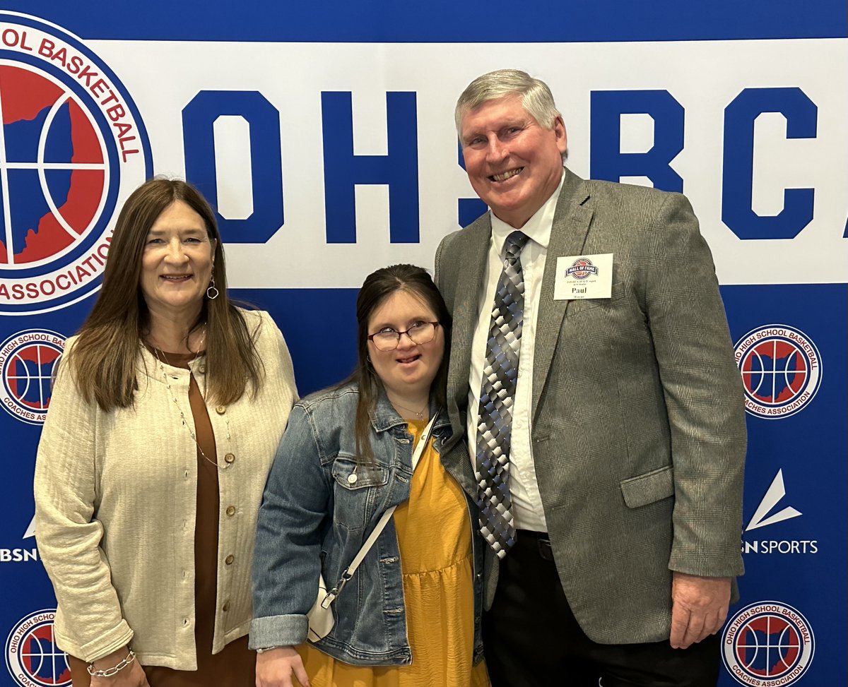 ohioBKcoaches's tweet photo. A special thanks to Paul Wayne and his family for organizing yet another fantastic Hall of Fame Banquet. https://t.co/sJ9yT3TML4
