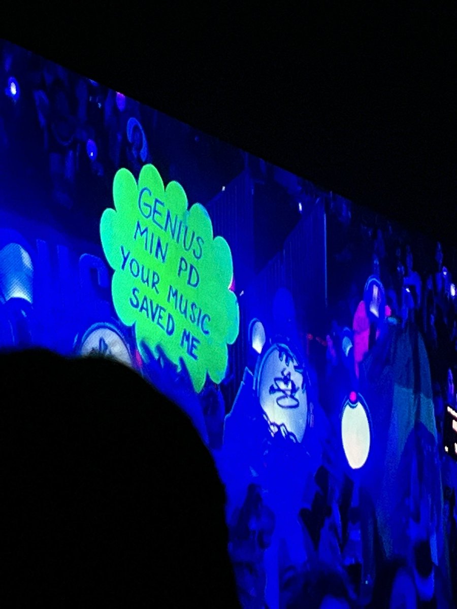 rmbtswd's tweet photo. "Tu música me liberó"
"Genio min PD tu música me salvó"
"BTS me salvó" https://t.co/Suq9s2J1fj