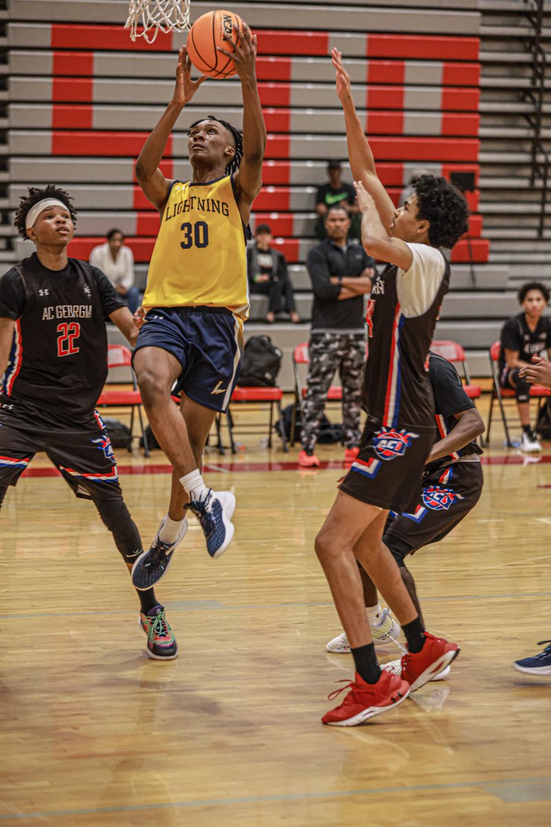 c/o 2026 Joel Nash 25pts in the UAA Rise game in S. Carolina #uaarise #uaa #avonoldfarms #hoophavenct