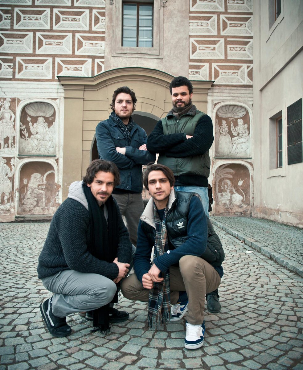 JuttaFreudig's tweet photo. #MusketeersEurope The most impressive #BoyGroup ever 😍❤️ #TheMusketeers ... first photo before #Bootcamp 2013 taken by showrunner #ColinWratten - #Armis #SantiagoCabrera #Athos #TomBurke #DArtagnan #LukePasqualino #Porthos #HowardCharles (all different pics, only check it) https://t.co/oYUuz907O0