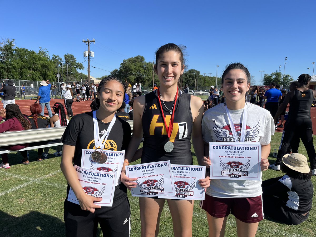 HTKinesiology's tweet photo. Congratulations to Lexi, Paula and Clara for their performances at the @RRACsports 2023 Track &amp; Field Championships. Paula placed 2nd in the 5k, Lexi and Clara placed 3rd in the 4x800 and Lexi 3rd in 4x400. They’re also members of HT’s women soccer team and honor students‼️🏅 https://t.co/AM7EM2bZ4x