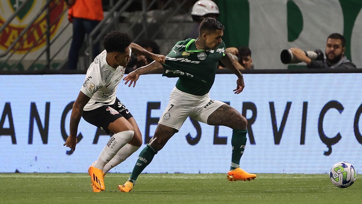 Palmeiras's tweet photo. É tão ídolo que todos querem essa camisa 🥹

#AvantiPalestra https://t.co/Lxa7zXfUrT