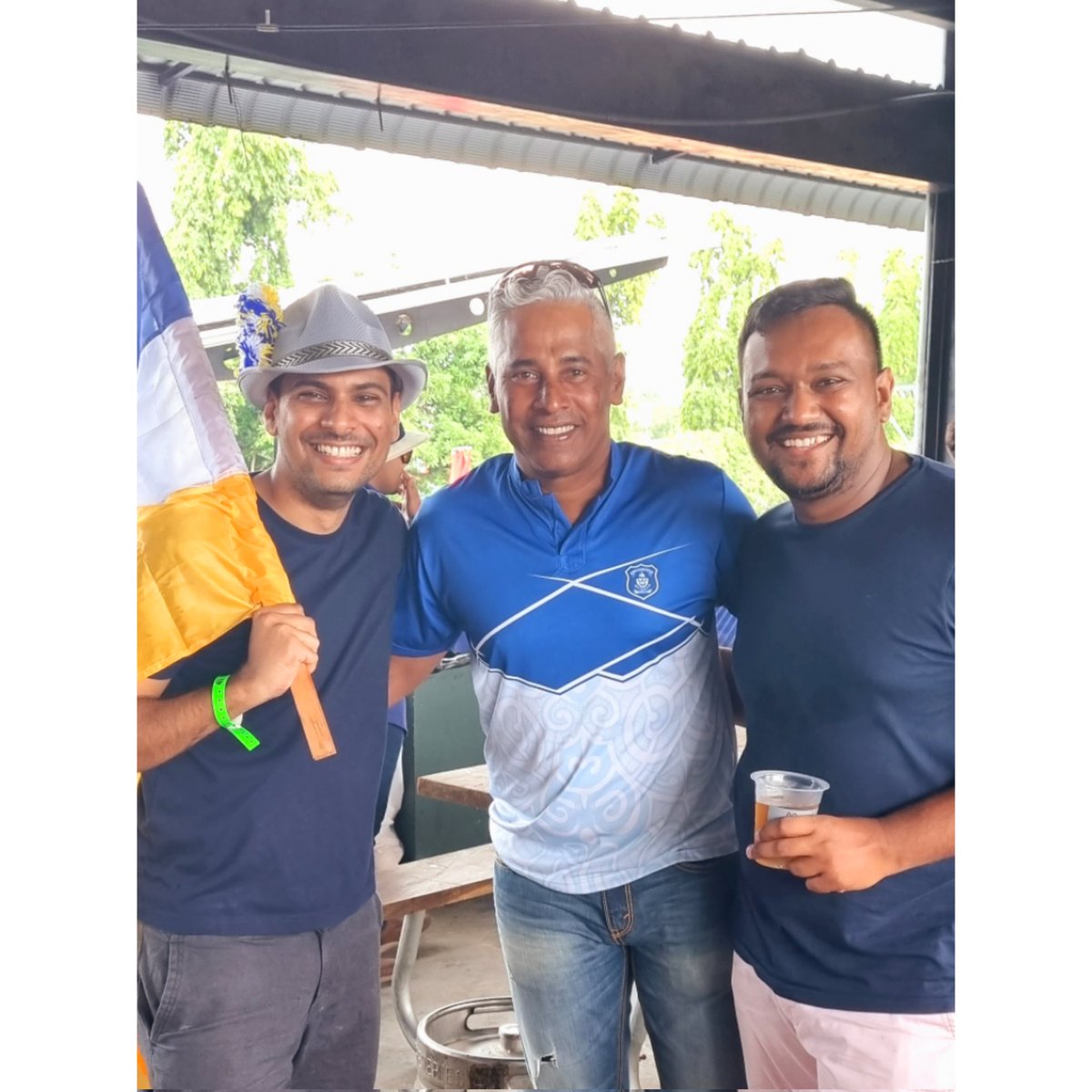 WasaamIsmail's tweet image. Sports celebrity picture moment with @chaminda_vaas, 
#JoePete #BattleOfTheSaints