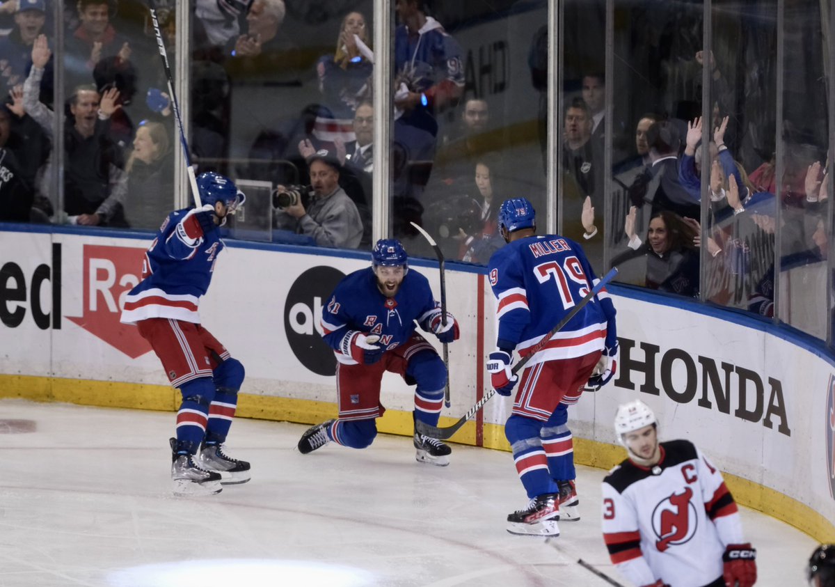 NYRangers's tweet photo. CELLY LIKE YOU MEAN IT. 

#BudLightCelly | @budlight https://t.co/Ci6fJToqrN