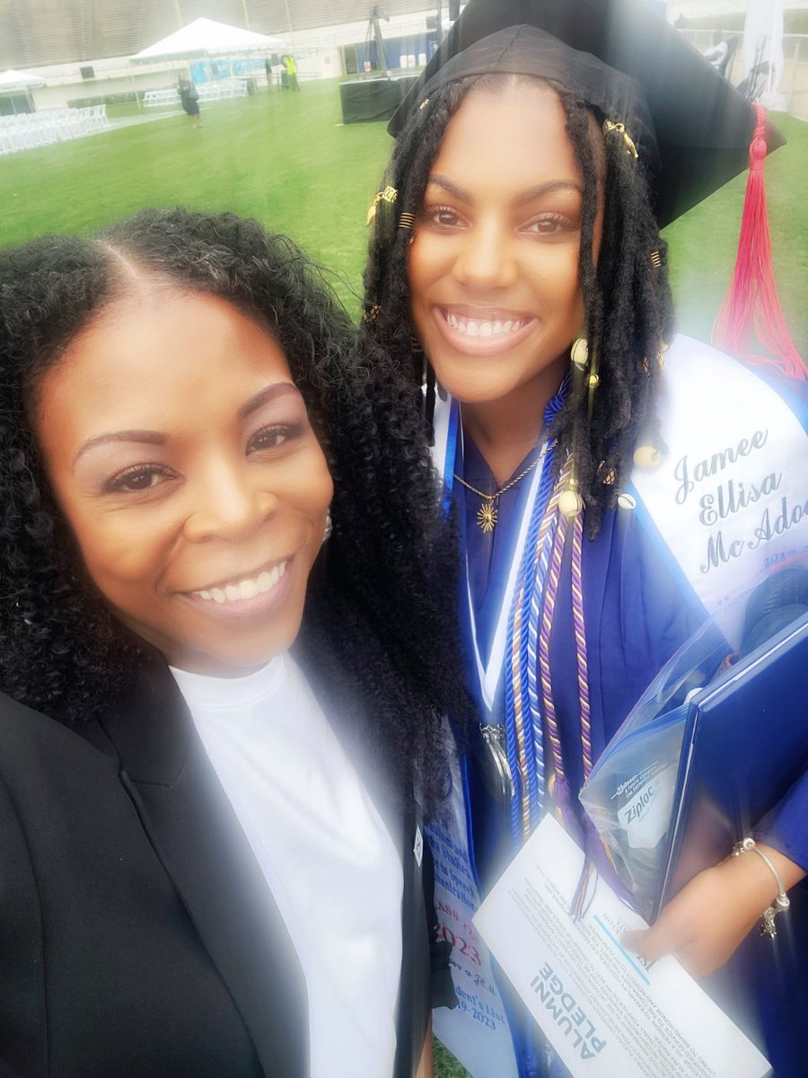 RJames_Terry's tweet photo. It is truly a blessing to share space with our young adults as they head into a complex &amp; evolving world. They are the youthful brilliance and beauty that will continue to uplift our global society. Salute to these great minds! #JSUgrad23 #JSUmade 💙🤍 #JSUelevate the world! https://t.co/buVEWpExvq