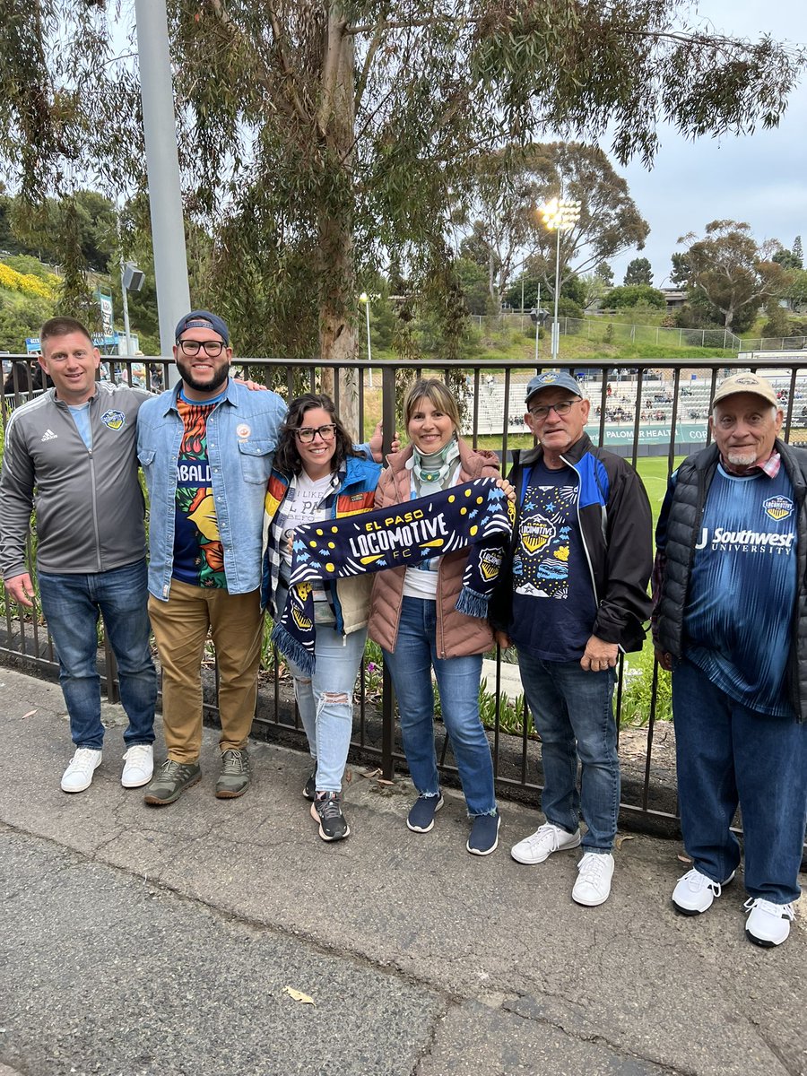 eplocomotivefc's tweet photo. Wherever we go, Locos follow 💙💛

Thank you Gabaldón family for the support at tonight’s match! #LocoFamilia https://t.co/Cln8bcuJfP