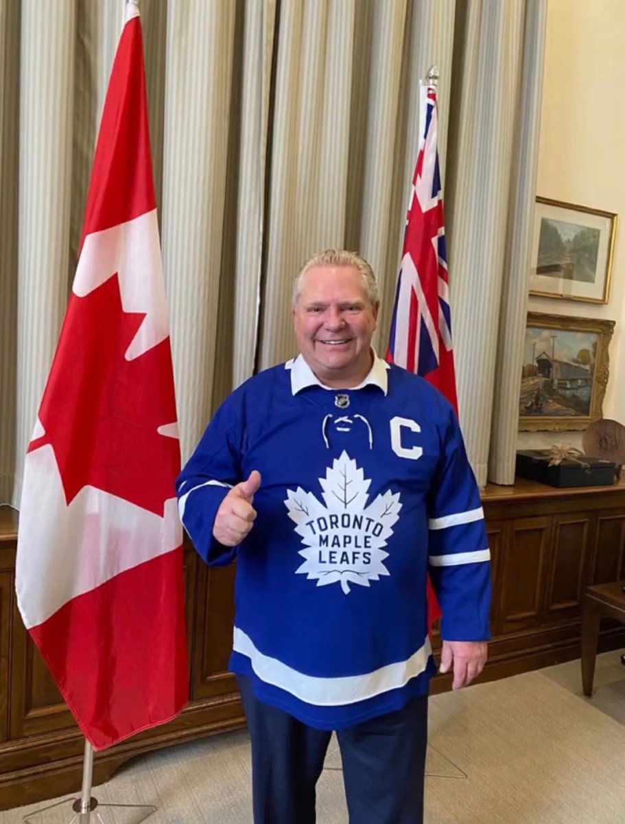 JoshErdman47's tweet photo. All smiles over here. Fuckin rights #LeafsForever https://t.co/B1DaJylDyc