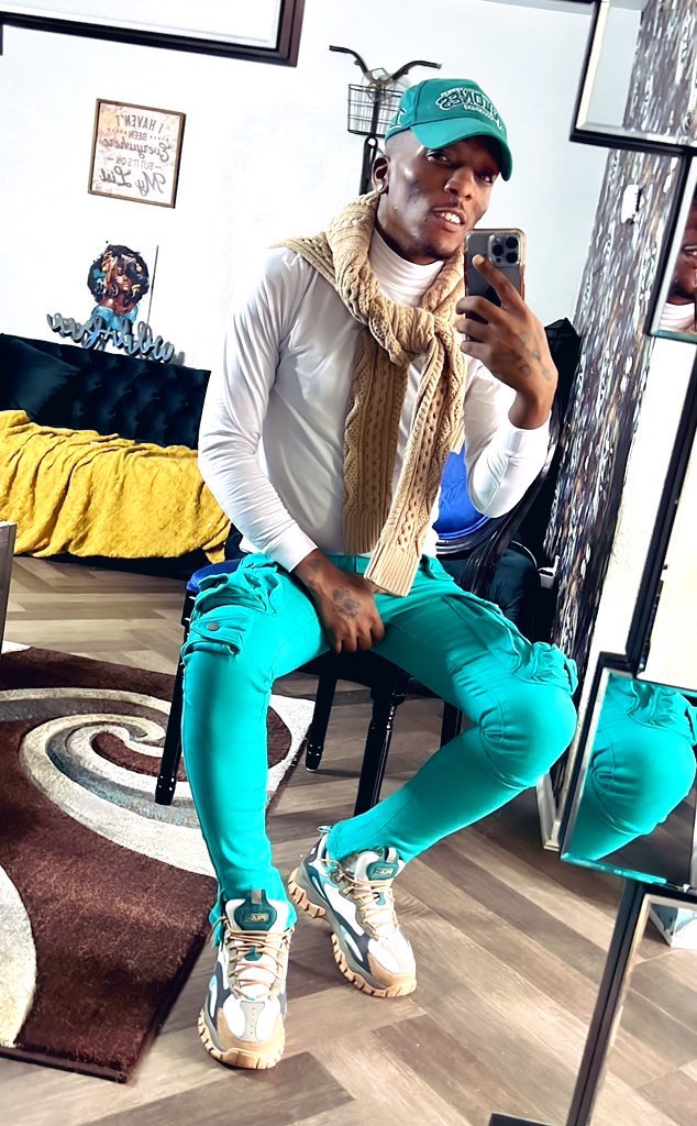 KingGStickXxX's tweet photo. Another Day In DallasTx 🙏🏾 https://t.co/nwocSOhYEp