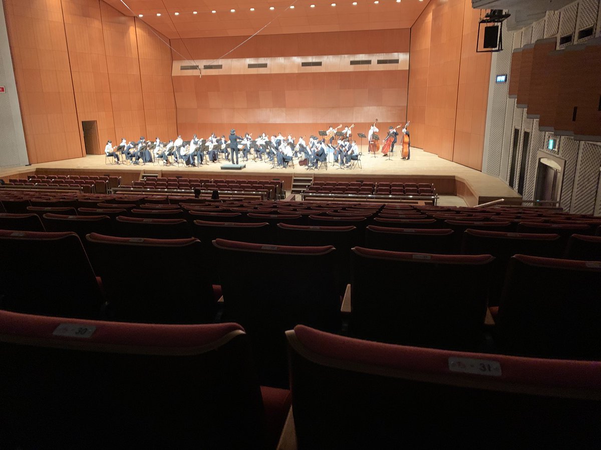 こんにちは☀️
今日は京マン合同演奏会当日です！
ただ今リハーサルが行われています🎵