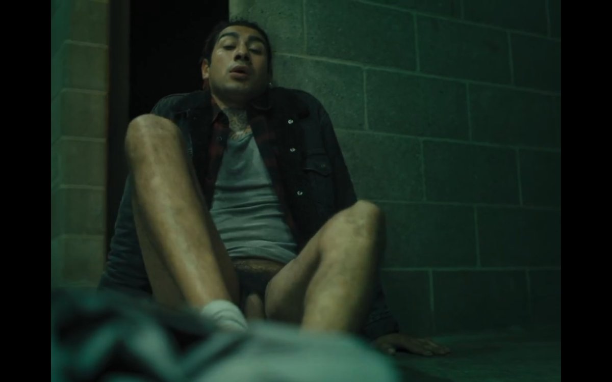 ProfPorn7's tweet image. Two best friends go on a final adventure together before one of them leaves for the big city. The night ends in drugs, kidnapping, blackmail and more.

full movie: mixdrop.co/f/pkvkzd44unmg…