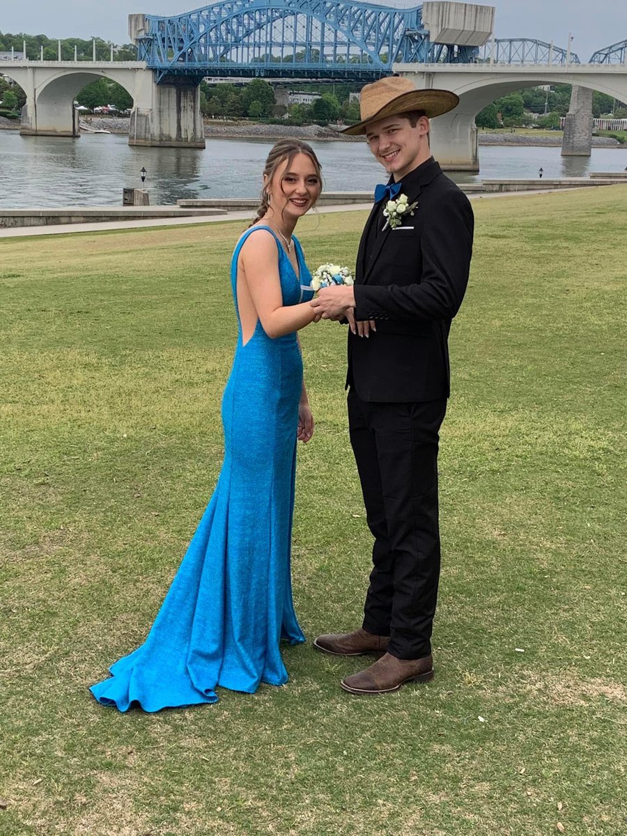 trinaspring's tweet photo. Brooklynn’s Junior Prom ❤️ https://t.co/NJ0DZUo4VP