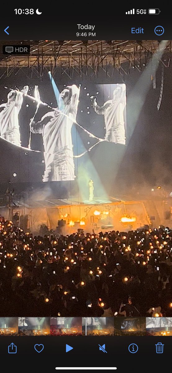 WicanderHalovar's tweet photo. literally the best night of my life, best birthday of my life, best… just everything really, he healed me and i will forever be grateful 🖤 i hope you liked your american beer, yoongi!! you were an amazing performer and your concert was the best bday present i could ever ask for https://t.co/YltB2E5qki