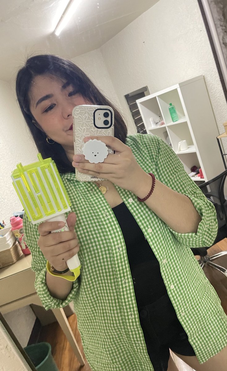 katrinuhmarie's tweet photo. See you soon my dreamies @NCTsmtown_DREAM 💚 #THEDREAMSHOW2_in_MANILA https://t.co/p48FZFQErB